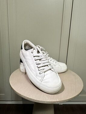 Zara White Leather Low-Top Sneakers with Black Heel Tab